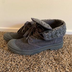 NWOT Rocket Dog fold-over boots